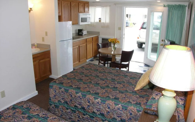 Alouette Beach Resort