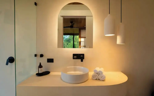 Casita Nalu by Wynwood House