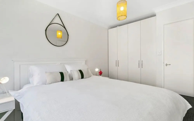 Bondi Bliss Lamrock