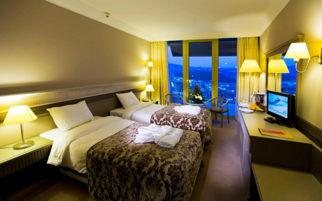 Fantasia Deluxe Hotel