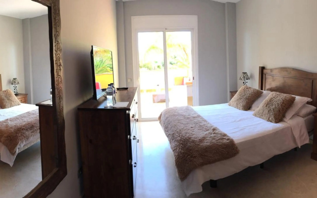 Apartamento de lujo en puerto santiago 2