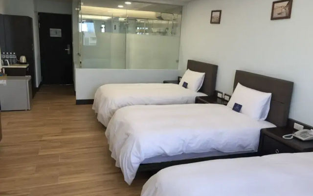 Menippe Hotel