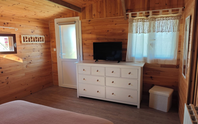 Le Chalet Des Pins