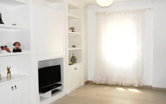 Ciudad de las Ciencias Apartment