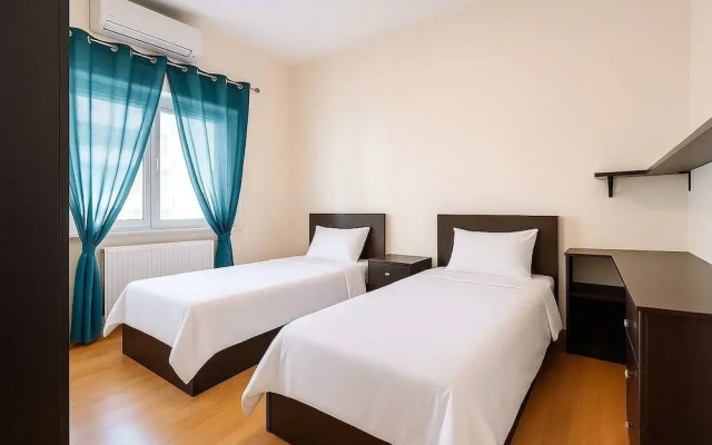 Central Family Apartment