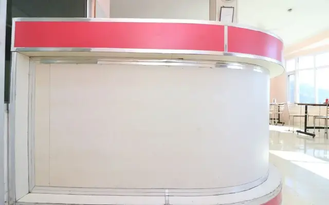 OYO 27694 Moksh Hotel