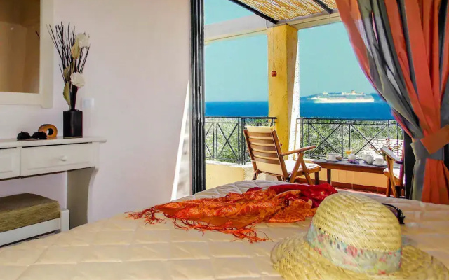 Apartment in Barbati with sea views