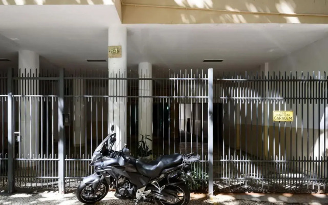 Apartamentos em Gomes Carneiro 84/Copanema