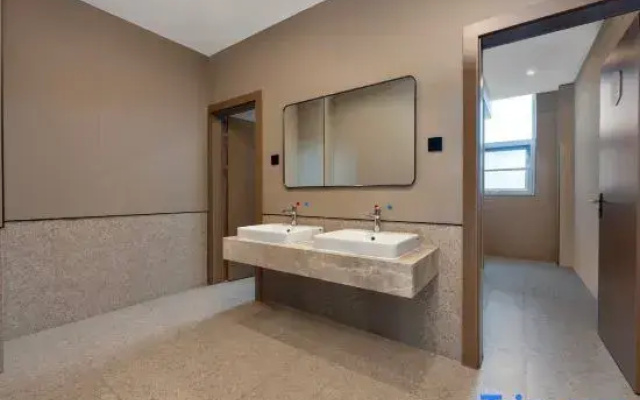 Huayue Ruihe Hotel (Qingdao Pingdu Store)