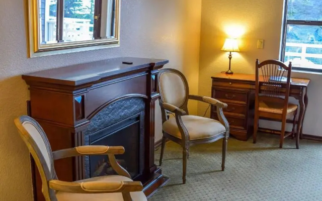 Wharf Master's Inn