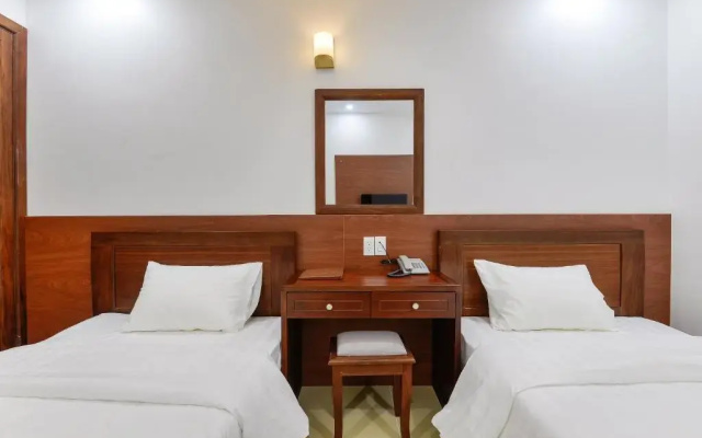 Royal Hotel