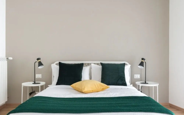 Modern Trendy Flat Well Connected W/vatican