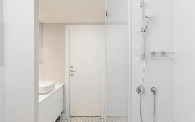 New 4BR Penthouse steps to the beach by HolyGuest