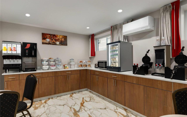 Ramada By Wyndham Brooklyn Empire Blvd