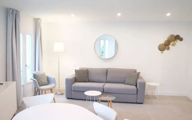 Republique 101 Apartment