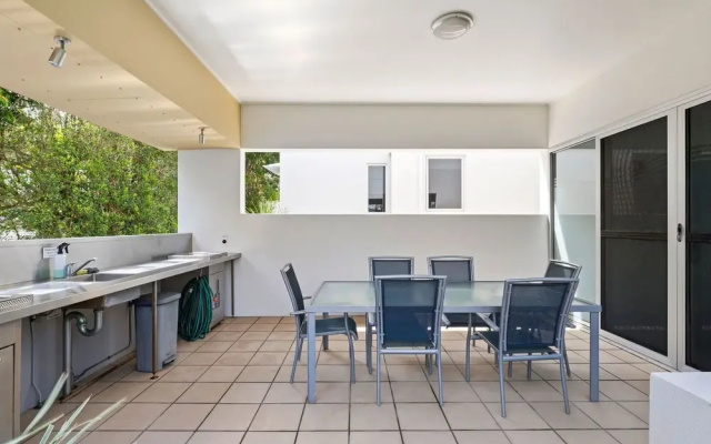 3BR Coolum Beach Escape