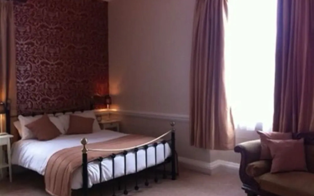 The Red Lion Hotel