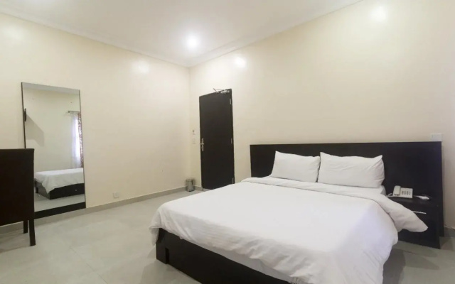 House 56 Hotel And Suite