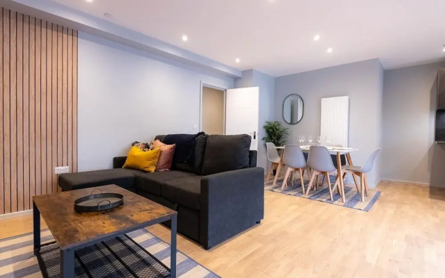 Victoria Park Vista One-bedroom by Sojo Stay