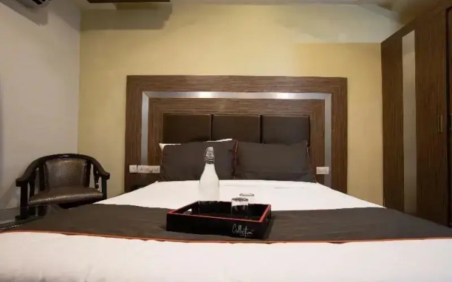 Westin Plaza By OYO Rooms