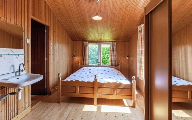 Calm Holiday Home in Burgh-Haamstede Zealand with Garden