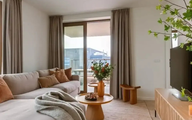 Family Apartment Located by the sea