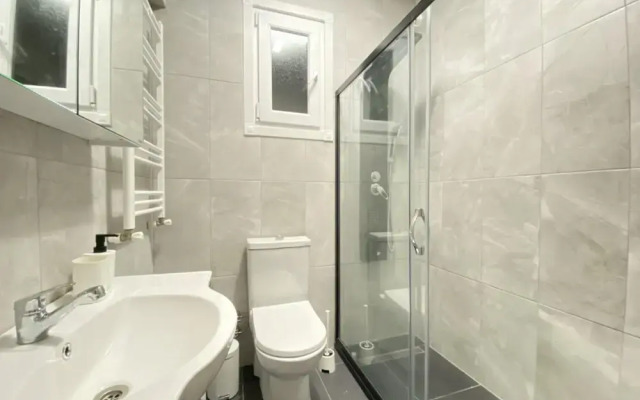 Missafir Exceptional Flat With Balcony in Sisli