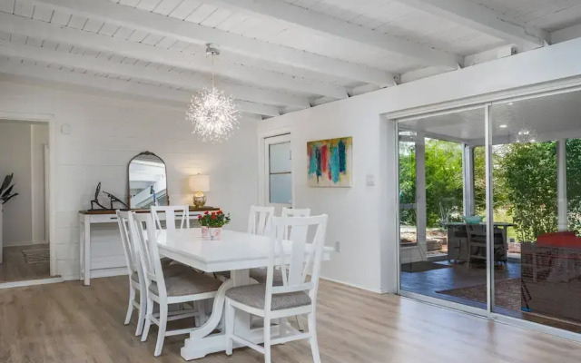 Gorgeous Grove Contemporary Family Home