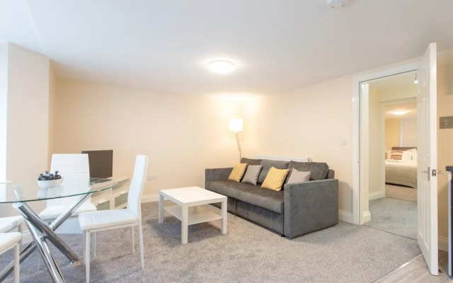 Dartford Luxurious Apartment
