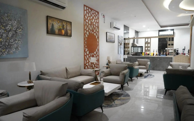 Leopard Hotel