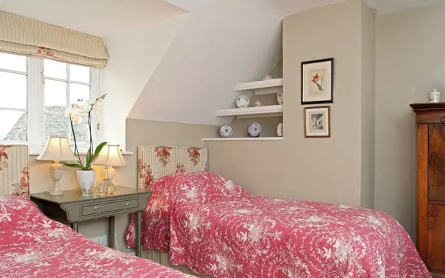 Wychwood Cottage