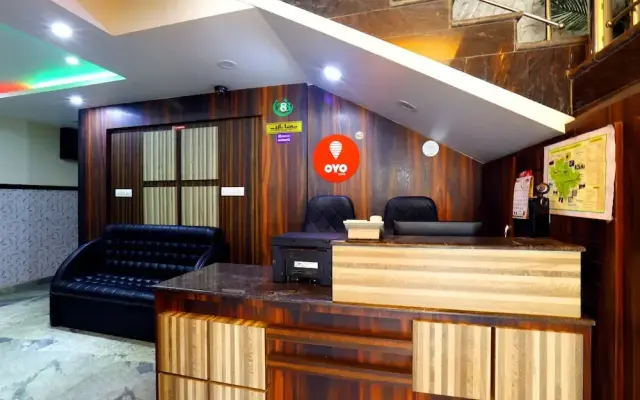 OYO 4678 Greens Residency