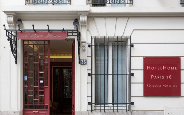 Отель HotelHome Paris 16 вид на фасад