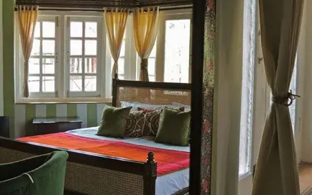 Colonels Kashmir