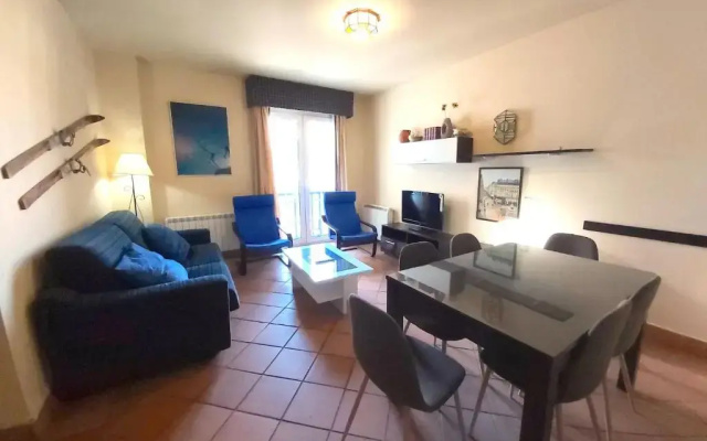Plaza Andalucía Edificio Enebro 4-6 pax