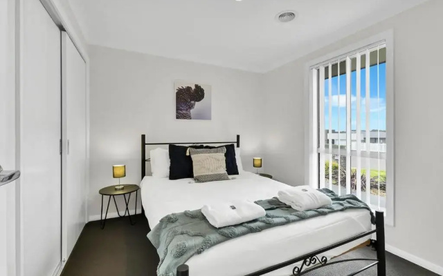Emmaville - Modern, Convenient & Pet Friendly