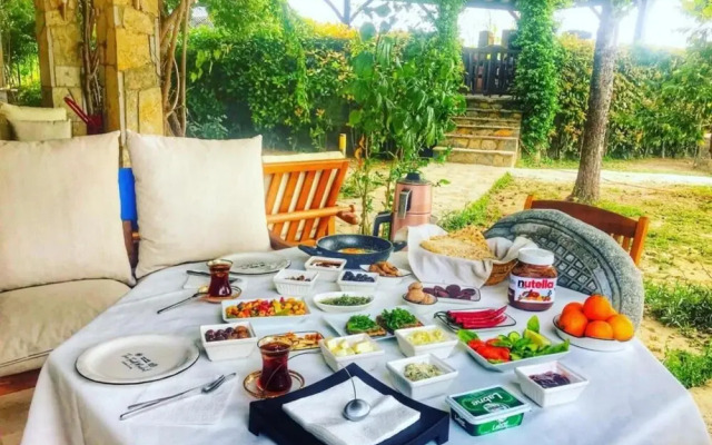 Fancy House With Shared Pool Surrounded by Nature in Bodrum