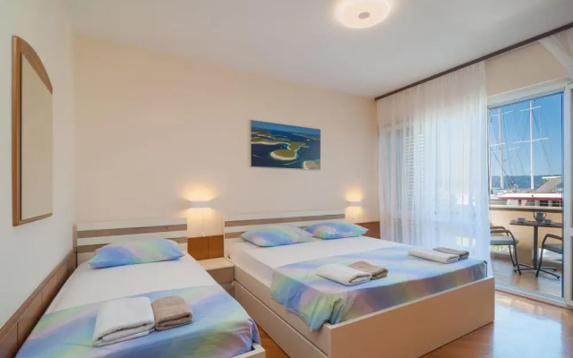 Beautiful Apartment in Krilo Jesenice With 3 Bedrooms