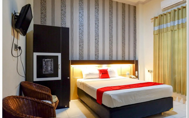 RedDoorz @ Hotel Bumi Palupy