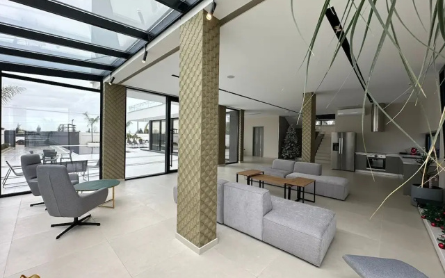La Mirage Group Villas