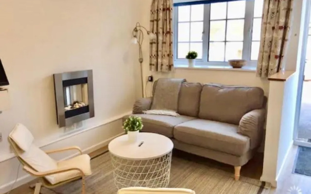 Great Price, Lovely Comfy Flat.2 Mins From the Sea