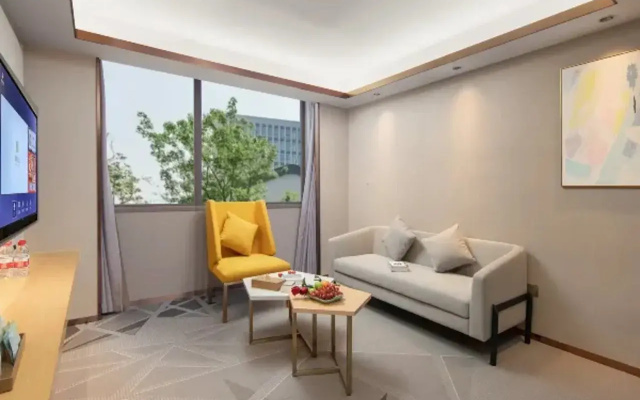 Cheermay Hotels (Huizhou West Lake)