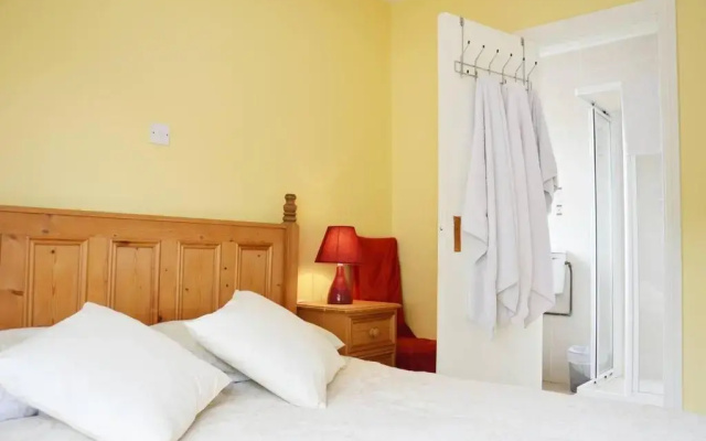6 Ensuite Bedrooms-sleeps 12-garden-sea & Mtn View