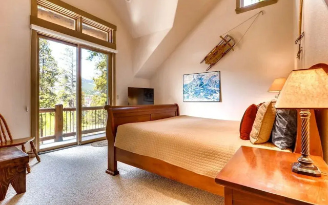 Mountain Bear Lodge