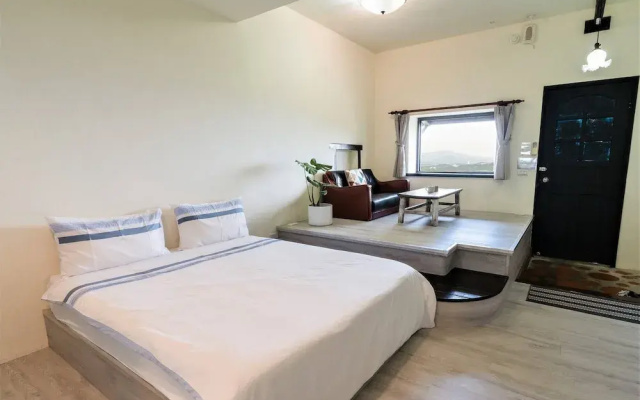 Sunny Room