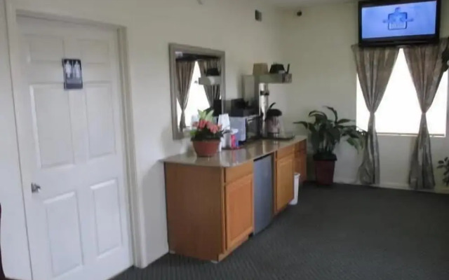 Royal Inn Taylorsville