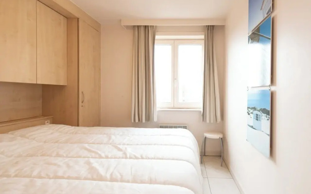 Apartment in Middelkerke With Stunning Views
