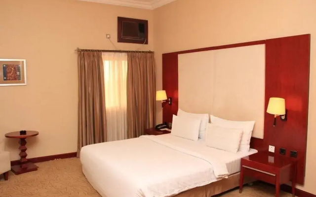 Chelsea Hotel - Guest Room