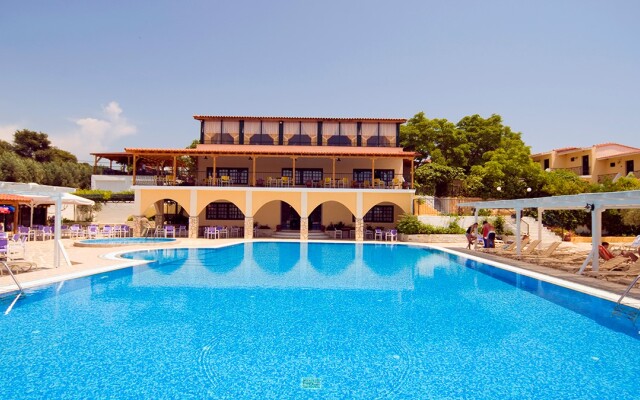 Отель Village Mare Греция, Метаморфоси - отзывы, цены и фото номеров - забронировать отель Village Mare онлайн вид на фасад