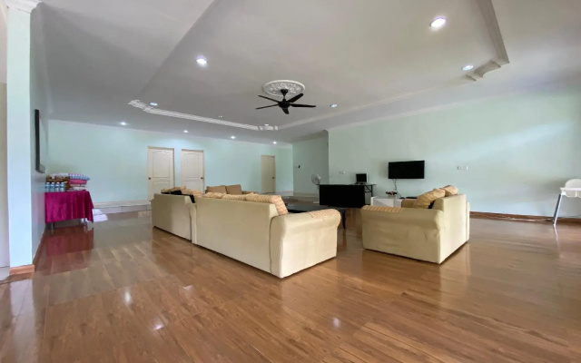 Hotel O Tambunan Nature Lodge